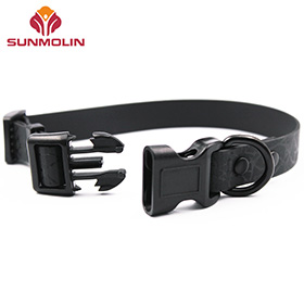 Silicone coated webbing dog collar with custom texture